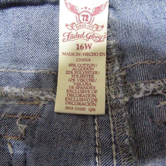 Faded Glory plus size 16W womens  denim shorts blue with belt NWT - Picture 8 of 9
